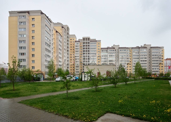 
   Продам 3-комнатную, 97.9 м², 2-й (4 мкр.) кв-л, 232

. Фото 27.
