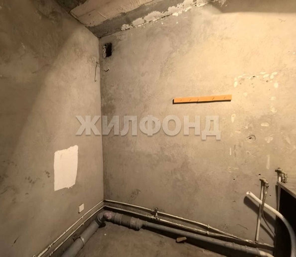 
   Продам 4-комнатную, 126.3 м², Военная ул, 9/1

. Фото 5.