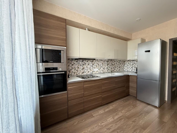 
   Продам 3-комнатную, 89.7 м², Дзержинского пр-кт, 75

. Фото 7.