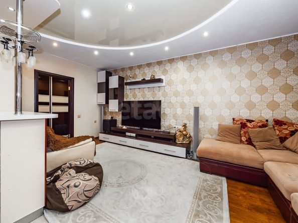 
   Продам 2-комнатную, 64.8 м², Военная ул, 9/2

. Фото 5.
