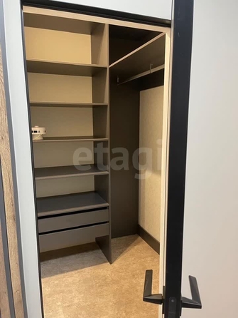 
   Продам 1-комнатную, 38 м², Фабричная ул, 65/2

. Фото 11.