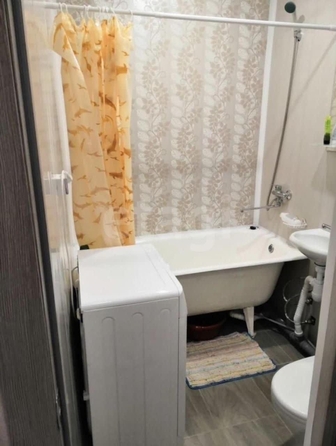 
  Сдам в аренду 2-комнатную квартиру, 40 м², Новосибирск

. Фото 8.