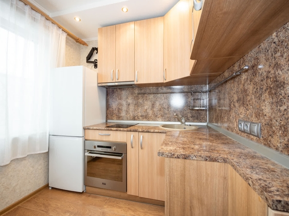 
   Продам 2-комнатную, 45.7 м², Красный пр-кт, 90/2

. Фото 22.