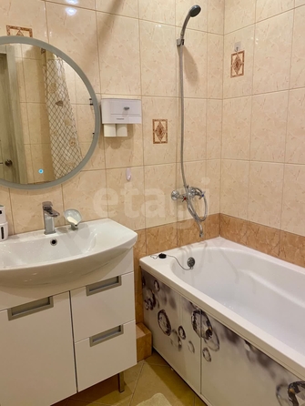 
   Продам 1-комнатную, 37.2 м², Дунаевского ул, 14/3

. Фото 1.