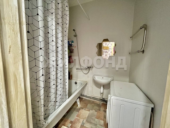 
   Продам 1-комнатную, 36.8 м², Октябрьская ул, 37

. Фото 12.