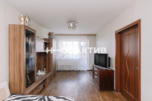 
  Продается 2-комн. квартира, 43 м², Нарымская ул, д. 19
. Фото 2.