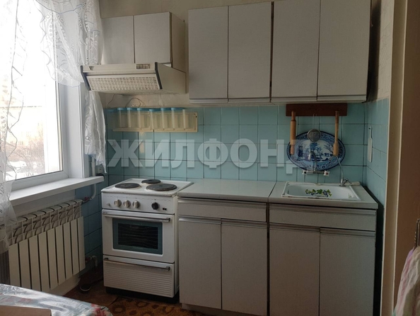 
   Продам 3-комнатную, 57.7 м², Листвянская ул, 27

. Фото 1.