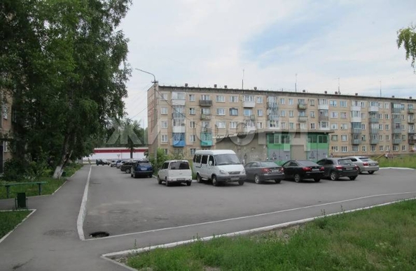 
   Продам 3-комнатную, 57.7 м², Листвянская ул, 27

. Фото 15.