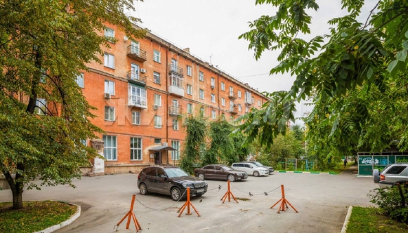 
   Продам 3-комнатную, 76.1 м², Ленина ул, 13

. Фото 1.