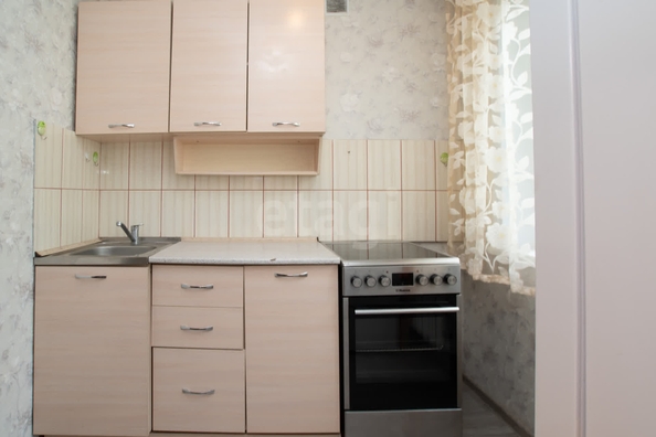 
  Продается 1-комн. квартира, 30 м², Ударная ул, д. 1/2
. Фото 1.
