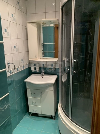 
   Продам 3-комнатную, 72.6 м², Героев Революции ул, 66

. Фото 8.