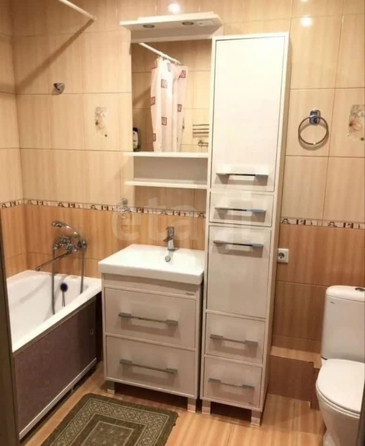 
  Продается 3-комн. квартира, 75.3 м², Большевистская ул, д. 112
. Фото 9.