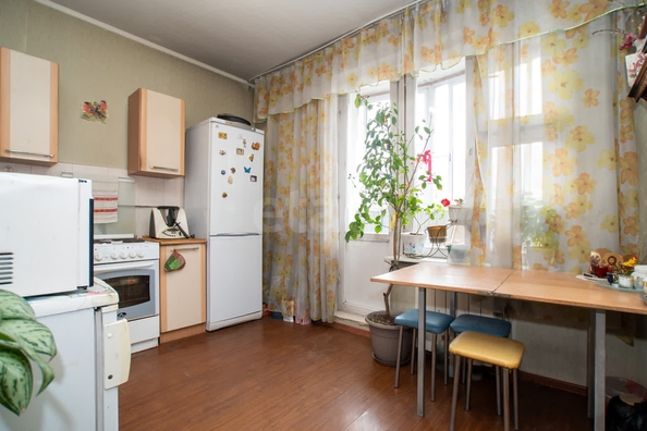 
   Продам 1-комнатную, 37 м², Горский мкр, 86

. Фото 3.