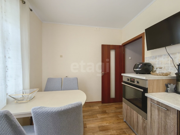 
  Продается 2-комн. квартира, 56.5 м², Мясниковой ул, д. 24/2
. Фото 4.