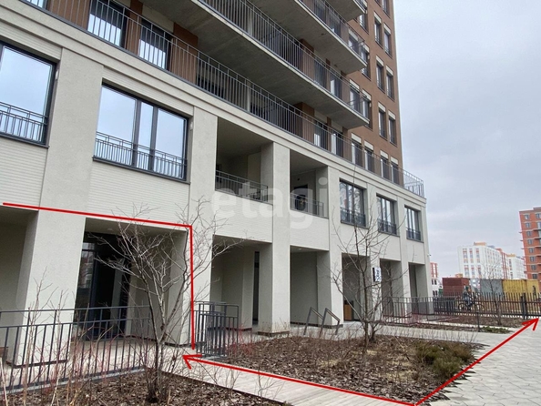 
   Продам помещение, 129.4 м², 3-й микрорайон, 2

. Фото 2.