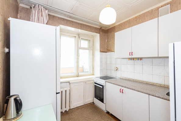 
   Продам 1-комнатную, 33 м², Гоголя ул, 11

. Фото 4.