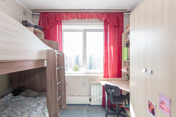 
   Продам 2-комнатную, 53.4 м², Иванова ул, 32

. Фото 11.