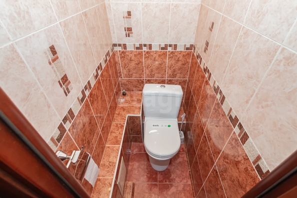
   Продам 2-комнатную, 53.4 м², Иванова ул, 32

. Фото 18.