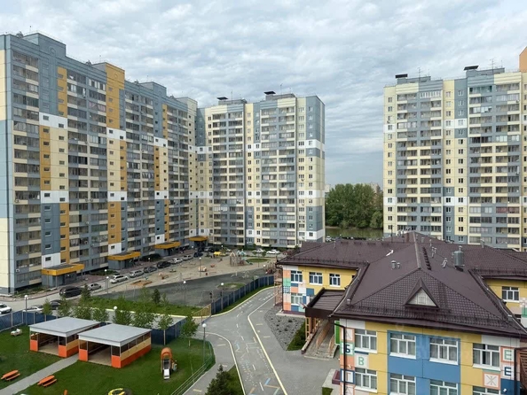 
   Продам 3-комнатную, 58.4 м², Междуреченская ул, 1

. Фото 17.