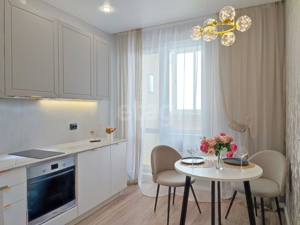 
   Продам 1-комнатную, 40 м², Виктора Уса ул, 1/1

. Фото 5.
