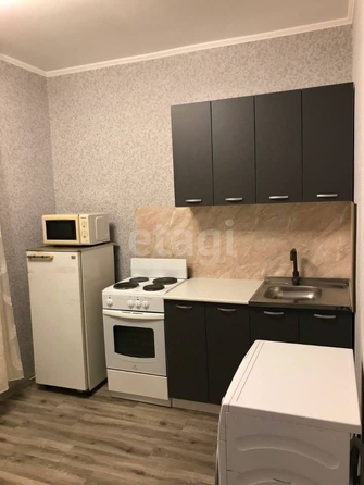 
  Сдам в аренду 1-комнатную квартиру, 37.3 м², Новосибирск

. Фото 2.