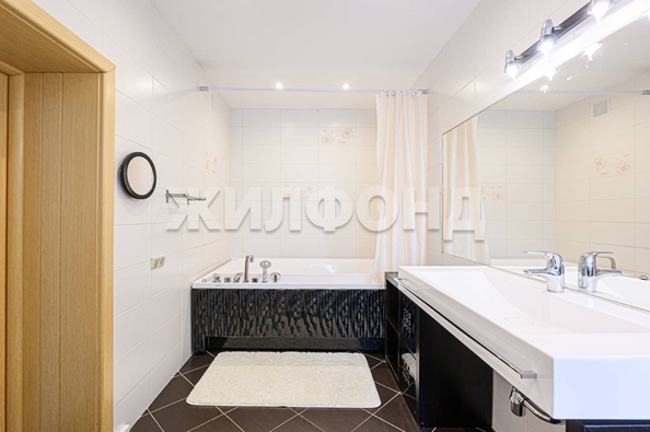 
  Продается дом, 560 м², Новосибирск
. Фото 30.