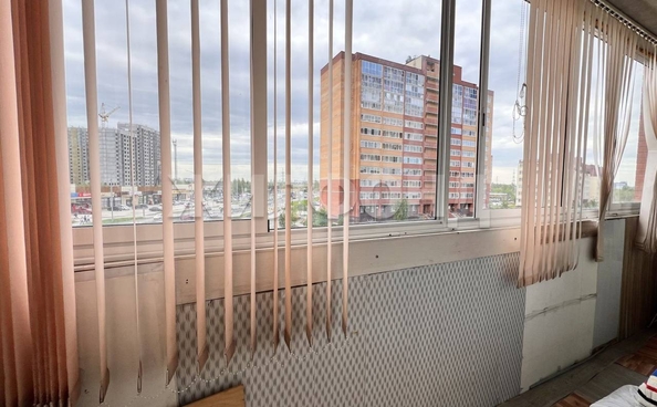 
  Продается 1-комн. квартира, 37.2 м², Романтиков ул, д. 4
. Фото 3.