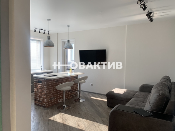 
  Продается 1-комн. квартира, 46.9 м², Приморская ул, д. 5
. Фото 3.