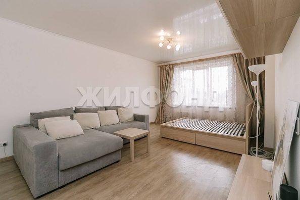 
  Продается 2-комн. квартира, 59.2 м², Красный пр-кт, д. 181
. Фото 1.