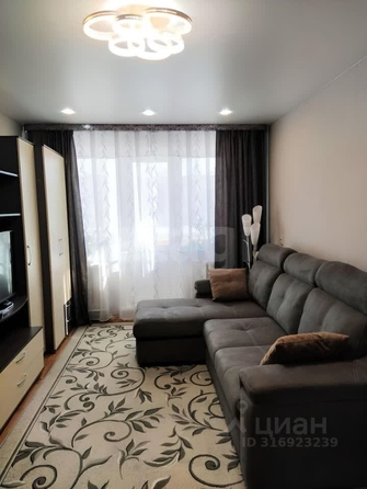 
  Продается 1-комн. квартира, 32.1 м², Есенина ул, д. 49
. Фото 1.