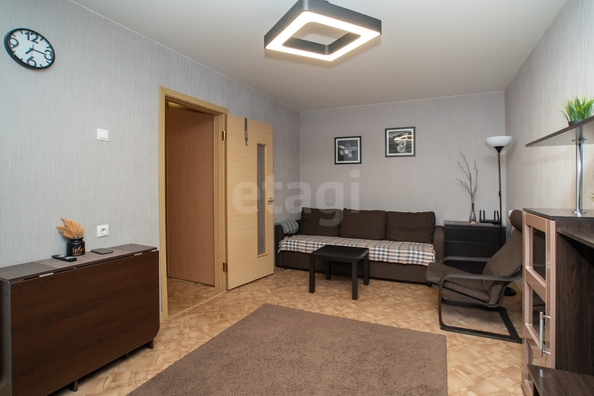 
  Продается 3-комн. квартира, 58.9 м², Полтавская ул, д. 33
. Фото 6.