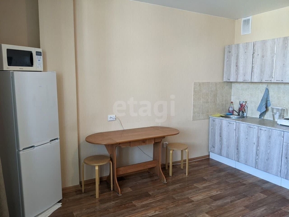 
  Сдается 1-комн. квартира, 27 м², Красный пр-кт, д. 310
. Фото 2.