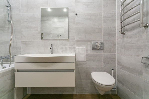 
  Сдается 2-комн. квартира, 69 м², Покрышкина ул, д. 1
. Фото 13.