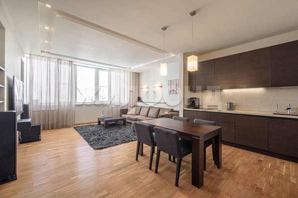 
  Продается 3-комн. квартира, 77 м², Державина ул, д. 77/1
. Фото 2.