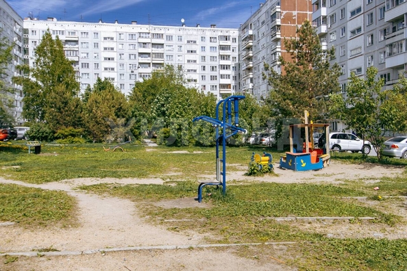 
  Продается 3-комн. квартира, 89.4 м², Дзержинского пр-кт, д. 10
. Фото 10.