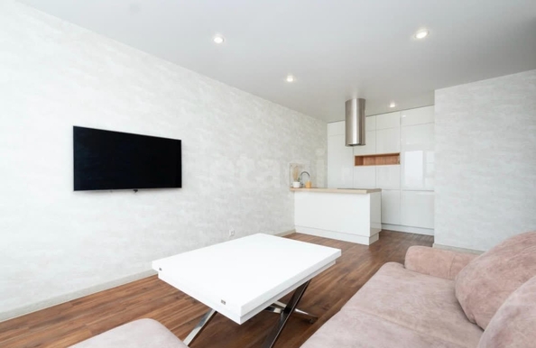 
  Продается 2-комн. квартира, 36.4 м², Владимира Заровного ул, д. 38
. Фото 2.