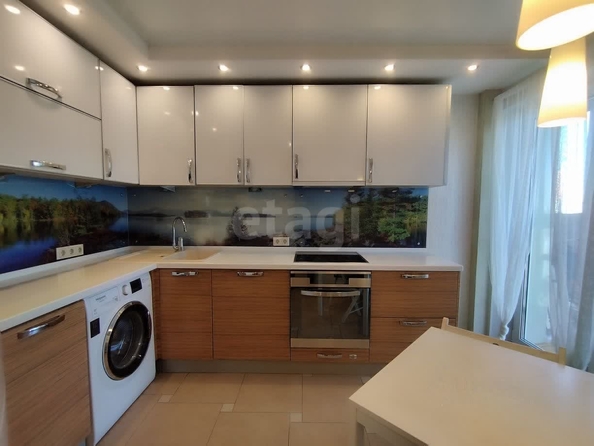 
  Продается 2-комн. квартира, 64.9 м², Колхидская ул, д. 31
. Фото 7.