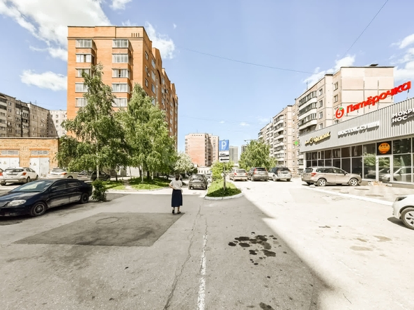 
  Сдается офис, 337 м², Толстого ул, д. 3/1
. Фото 1.