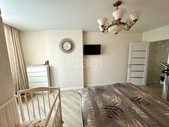 
  Продается 2-комн. квартира, 71 м², Владимира Заровного ул, д. 38
. Фото 7.