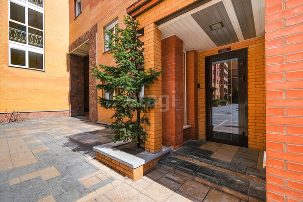 
  Продается 3-комн. квартира, 86.6 м², Холодильная ул, д. 17
. Фото 1.
