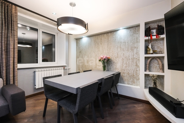 
  Продается 3-комн. квартира, 86.6 м², Холодильная ул, д. 17
. Фото 6.
