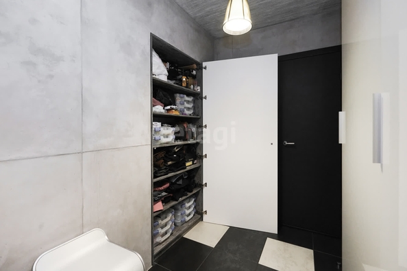 
  Продается 3-комн. квартира, 86.6 м², Холодильная ул, д. 17
. Фото 12.