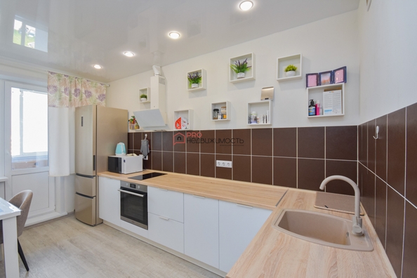 
  Продается 3-комн. квартира, 89.9 м², ЖК 25 лет октября, дом 2
. Фото 6.