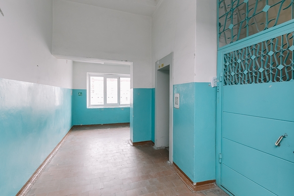 
  Продается 2-комн. квартира, 41.7 м², Крылова ул, д. 64Б
. Фото 12.