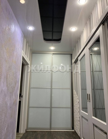 
  Продается 2-комн. квартира, 53 м², Зеленая ул, д. 27
. Фото 13.
