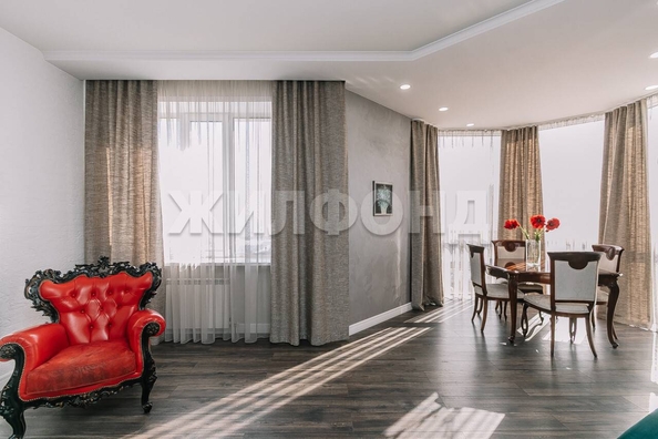 
  Продается 3-комн. квартира, 127.3 м², Богдана Хмельницкого ул, д. 11/3
. Фото 5.
