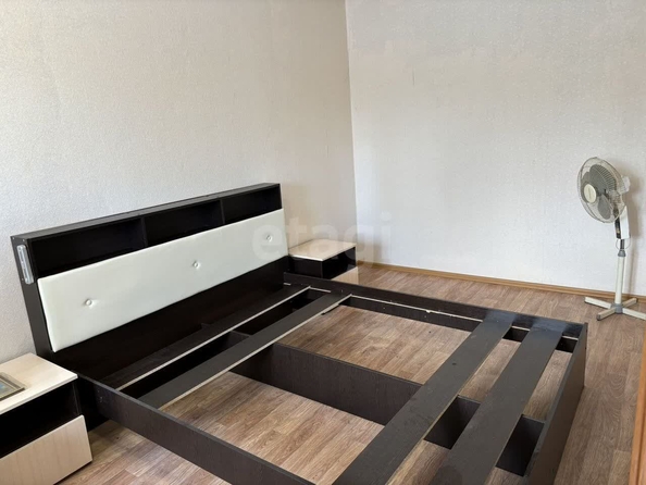 
  Продается 2-комн. квартира, 43.3 м², Солидарности ул, д. 65
. Фото 5.
