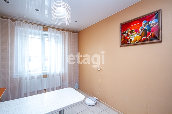 
  Продается 2-комн. квартира, 75 м², В. Высоцкого ул, д. 64
. Фото 3.