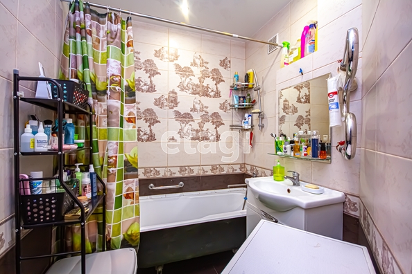 
  Продается 2-комн. квартира, 75 м², В. Высоцкого ул, д. 64
. Фото 17.