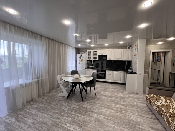 
  Продается 2-комн. квартира, 49.6 м², 2-й кв-л, д. 8
. Фото 8.